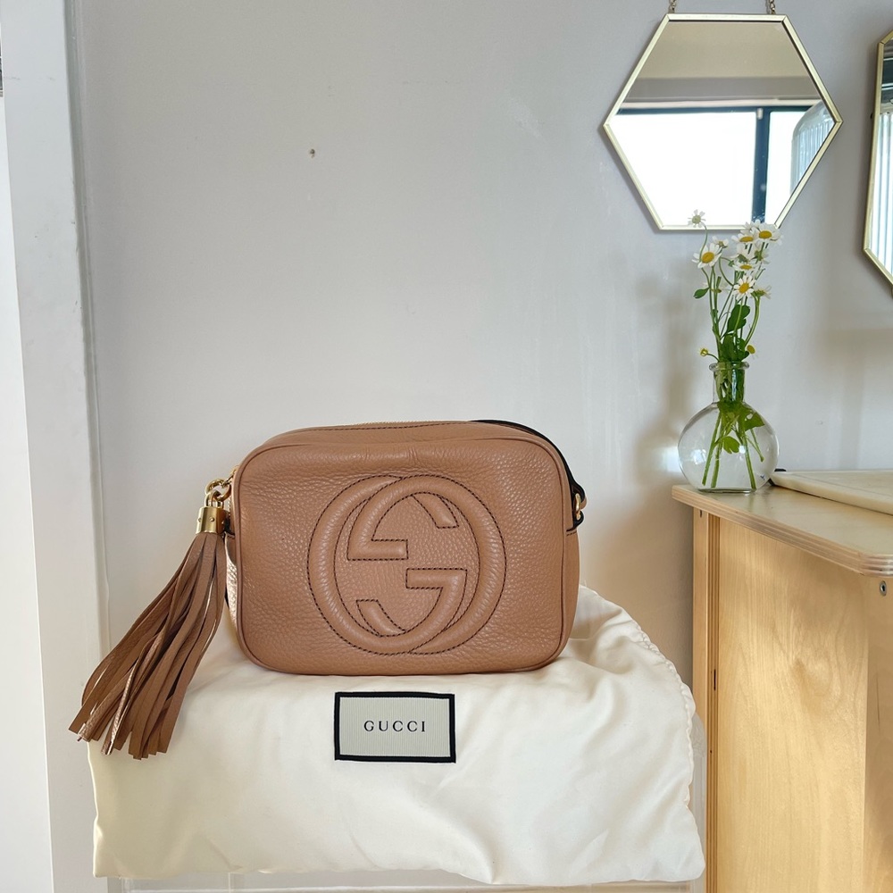 Authentic GUCCI SOHO Disco Bag in rose beige